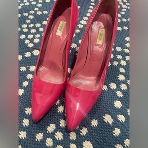 Prada pointy toe pumps in pink size 38